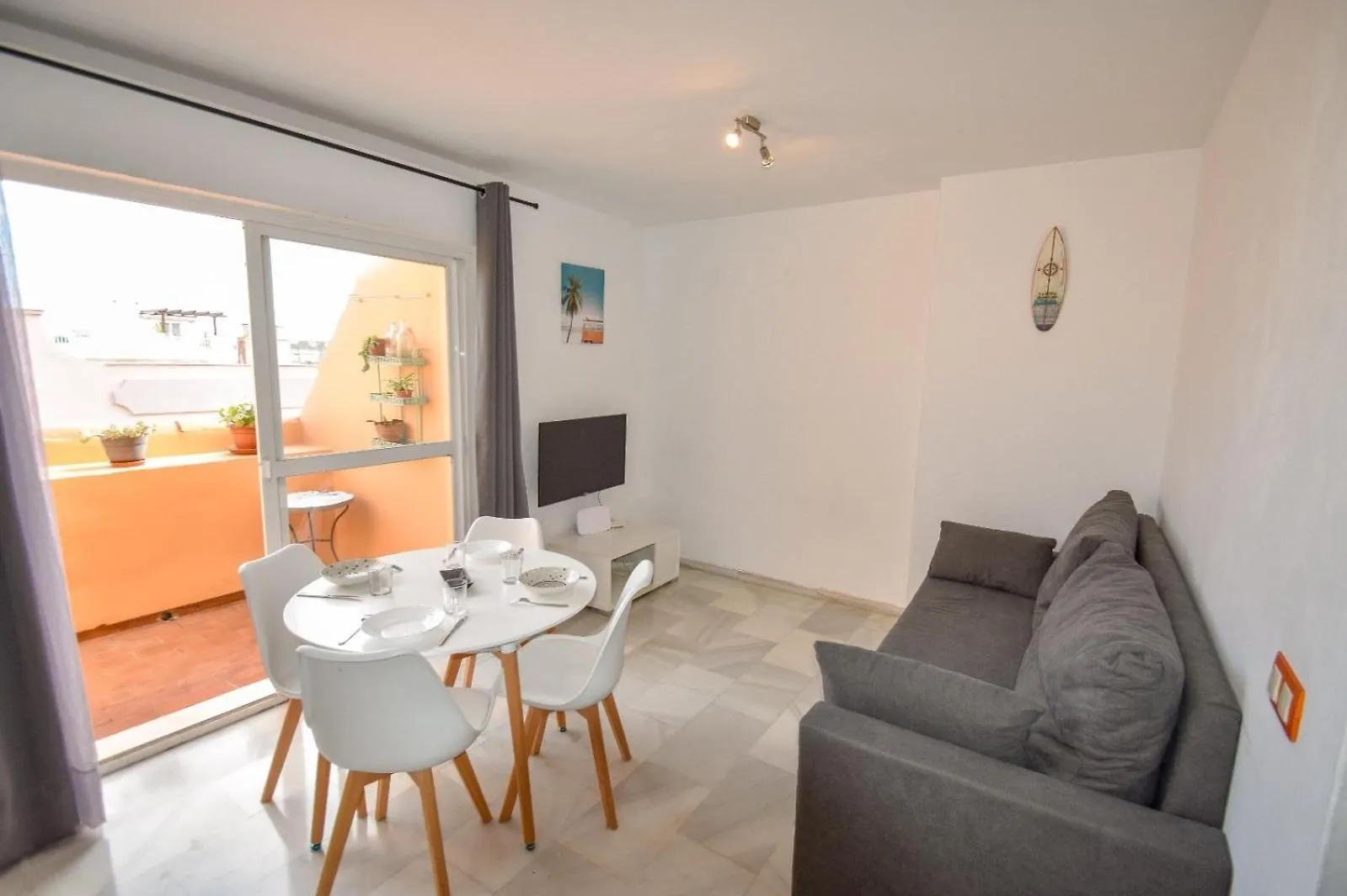 Atico Centro Tarifa Apartment